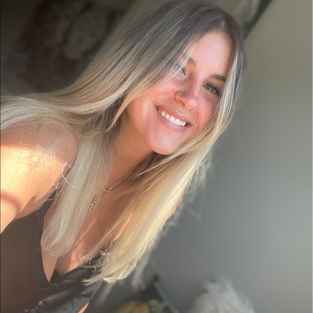 Meet your Posher, Mikaela